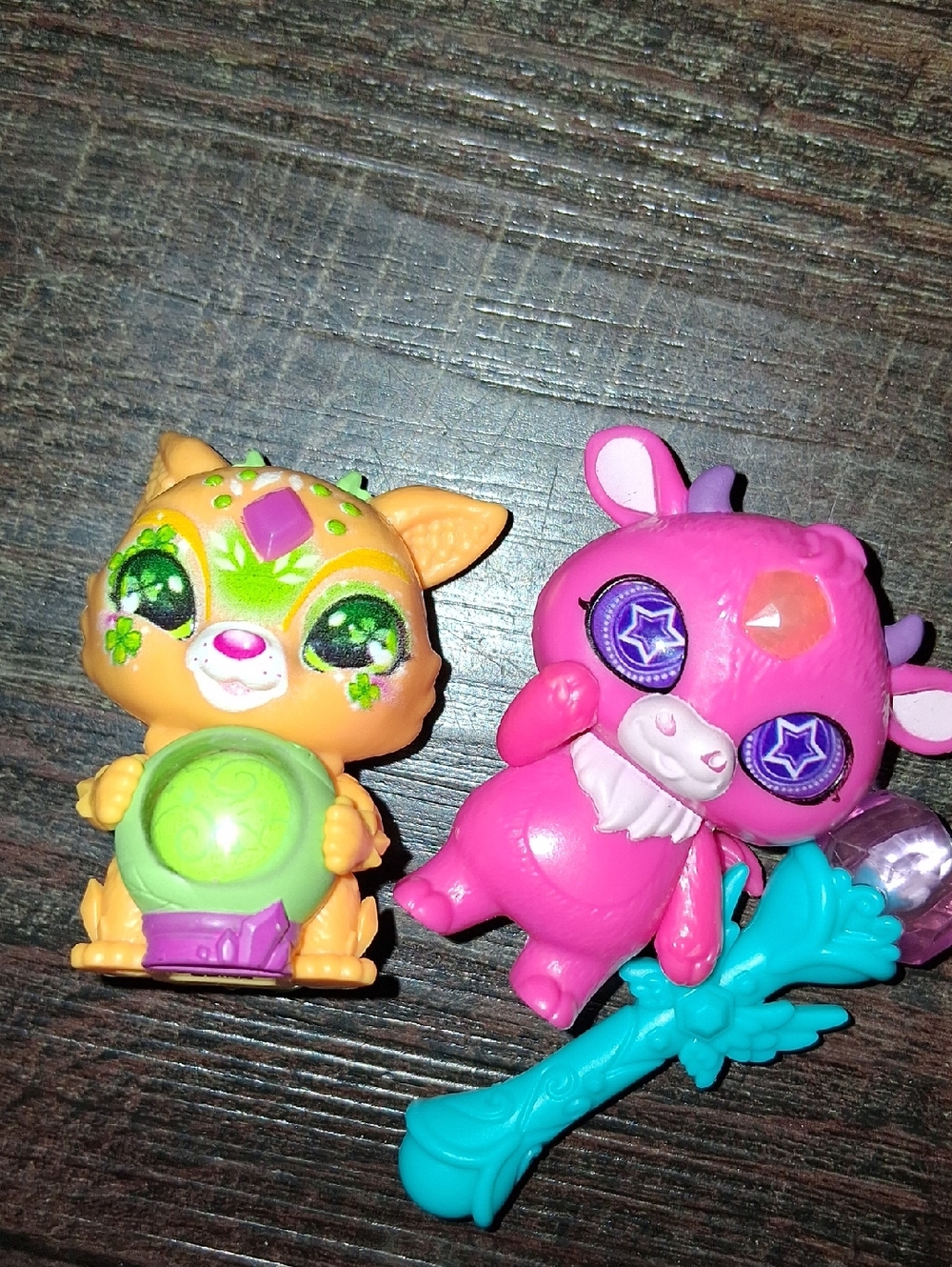 Magic Mixies Magnetic Little Figures